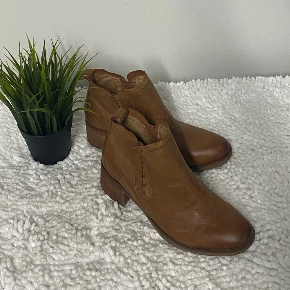 Korks by Kork-Ease Genuine Leather Cognac Tan Brown Ankle Boots, 6.5 or 6 1/2